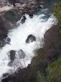 Fontaine de Vaucluse cascade